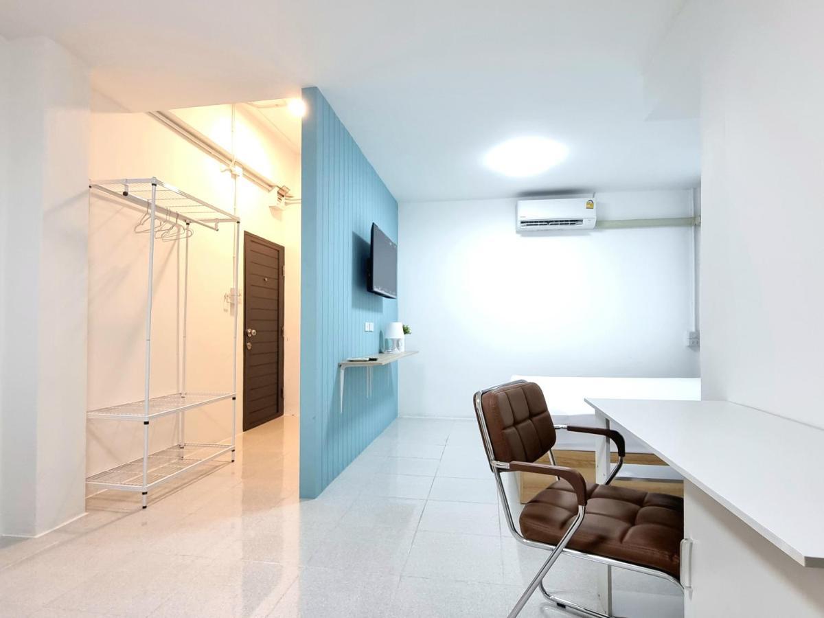 The Zai Apartment Ban Krathum Lom Exterior photo